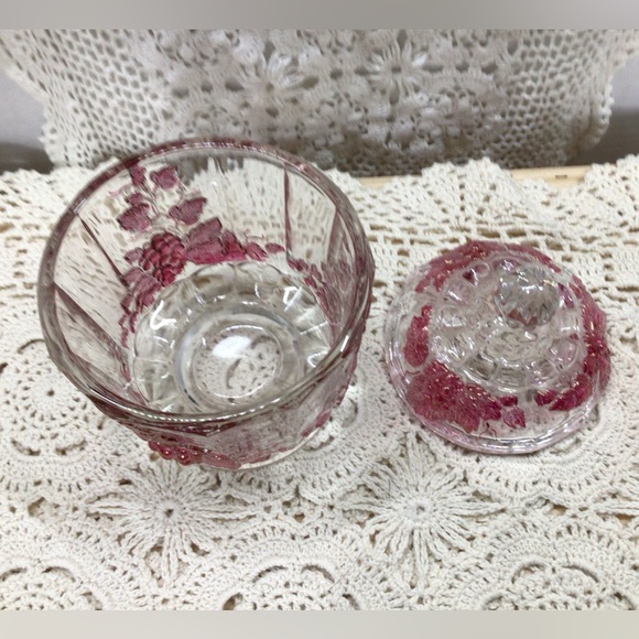 Antique Westmoreland red iridescent grape design candy dish with lid - Picture 4 of 10